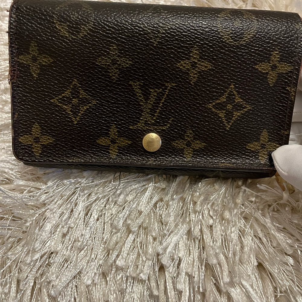 🌸Authentic Louis Vuitton Monogram Porte Monnaie Tresor Wallet🌸